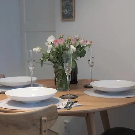 Unique 1 Bedroom 50m2 In The Heart Of Tampere, Own Entrance טמפרה